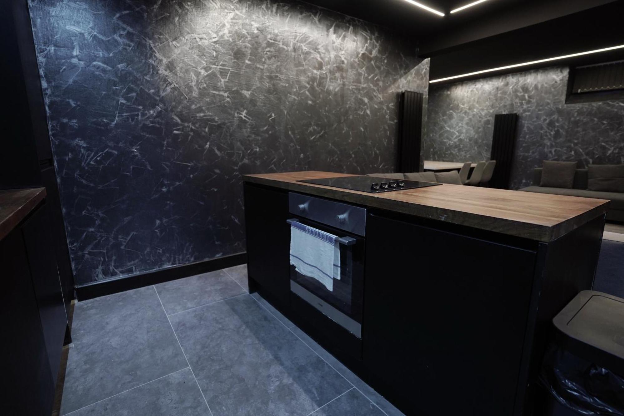 Nero Suite Sleeps Fourteen Manchester Esterno foto