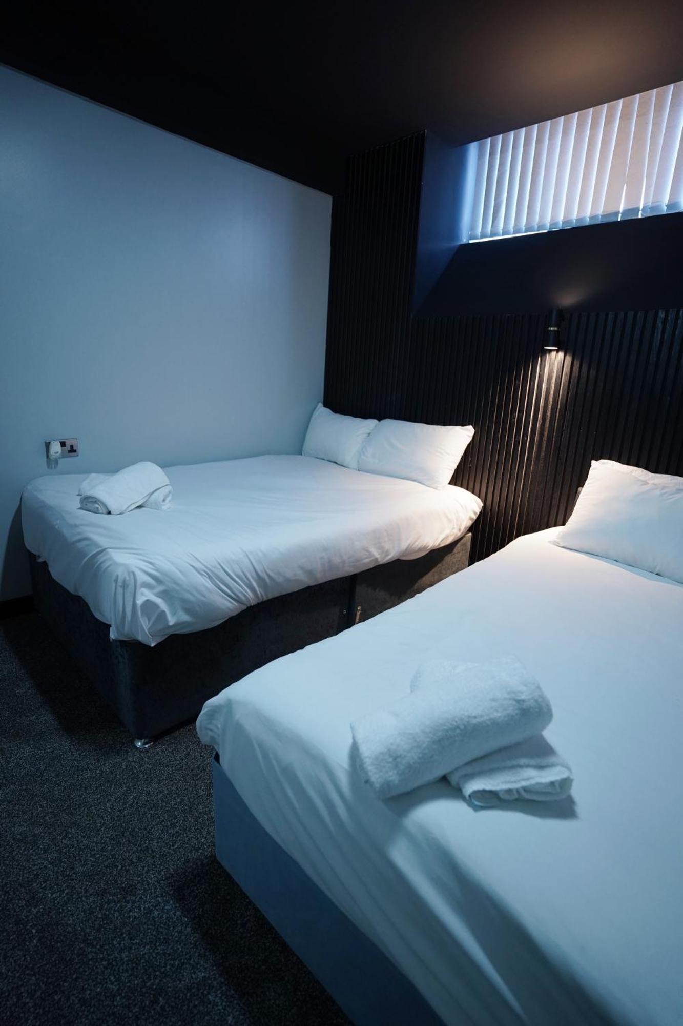 Nero Suite Sleeps Fourteen Manchester Esterno foto